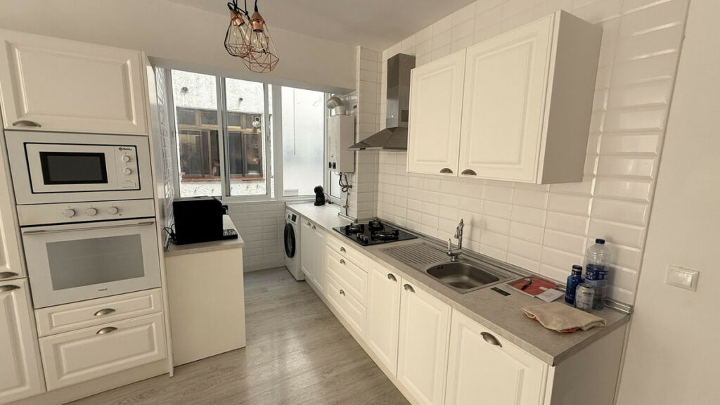 Middle Floor Apartment San Pedro de Alcántara Málaga - image 3