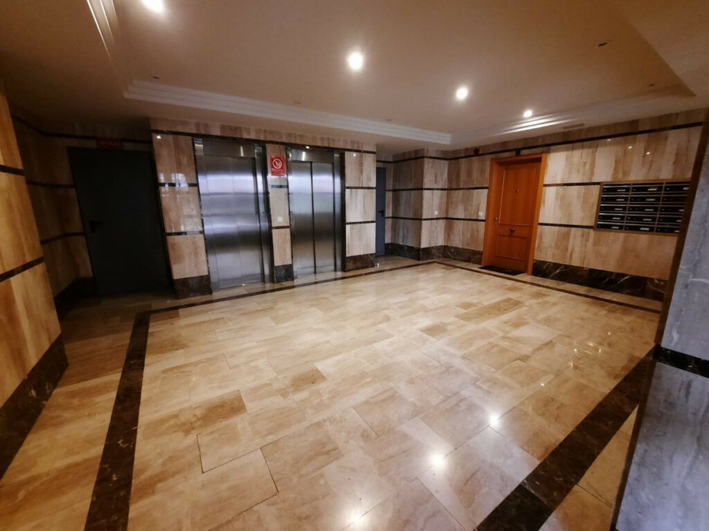 Middle Floor Apartment Villajoyosa Alicante - image 3