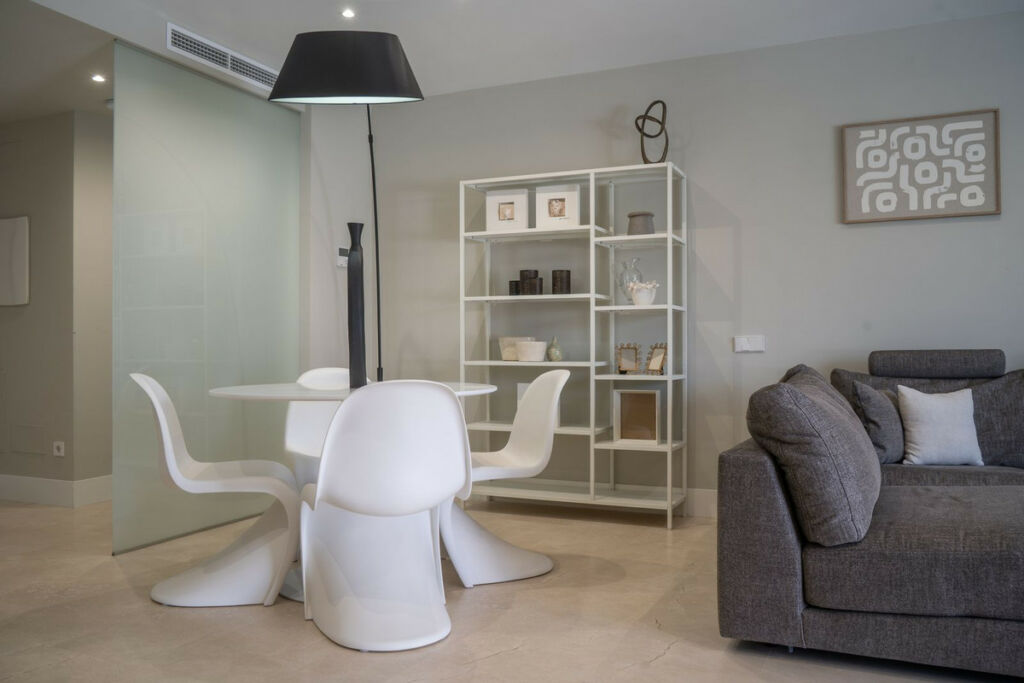 Ground Floor Apartment Selwo Málaga - image 3