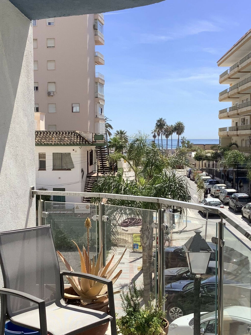 Middle Floor Apartment Fuengirola Málaga - image 3