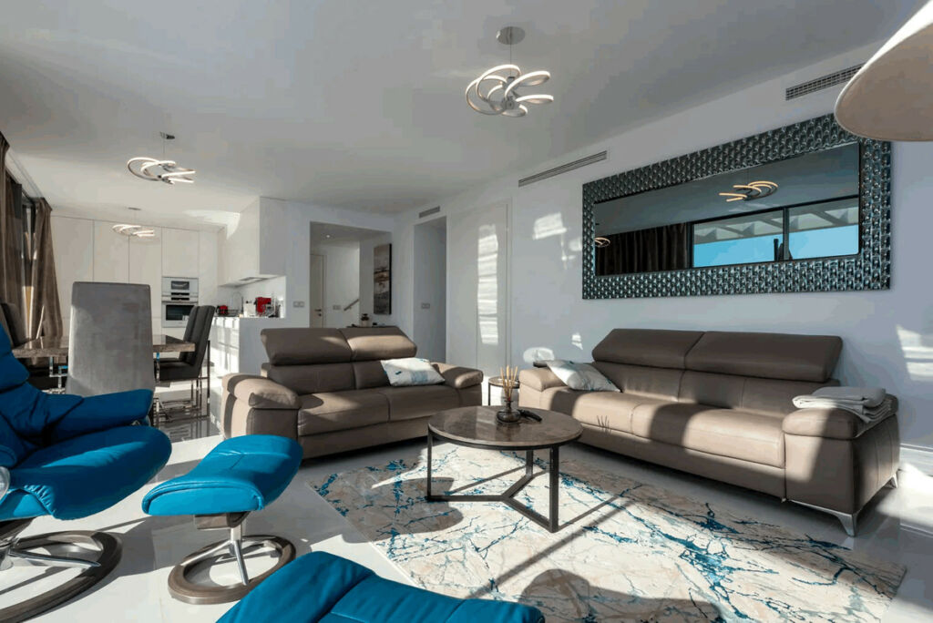 Penthouse Estepona Málaga - image 3