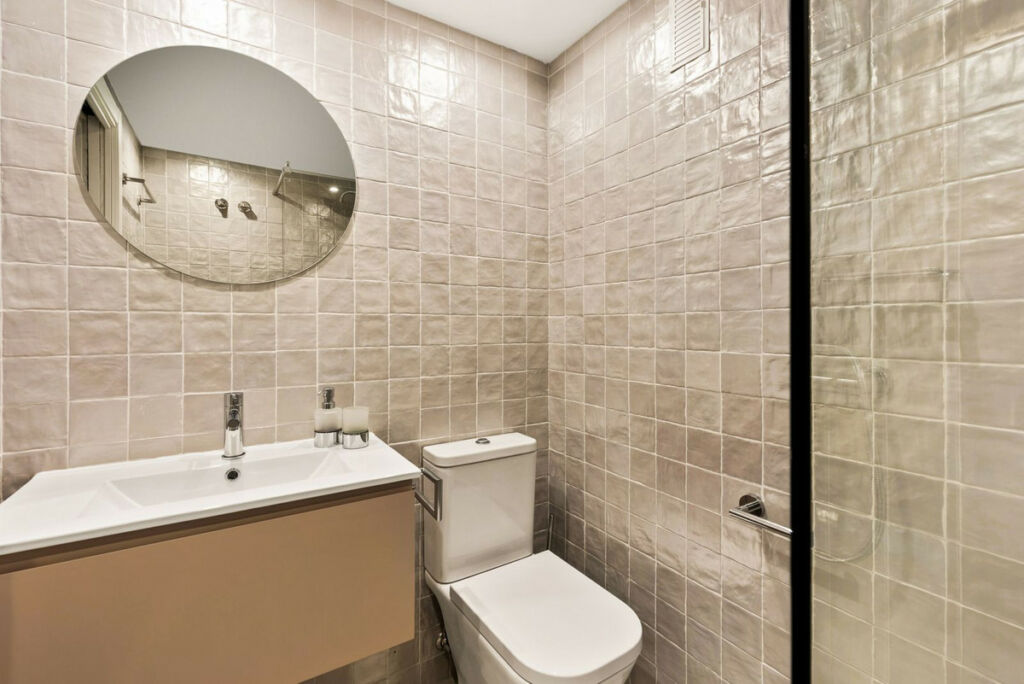Middle Floor Apartment Benahavís Málaga - image 3