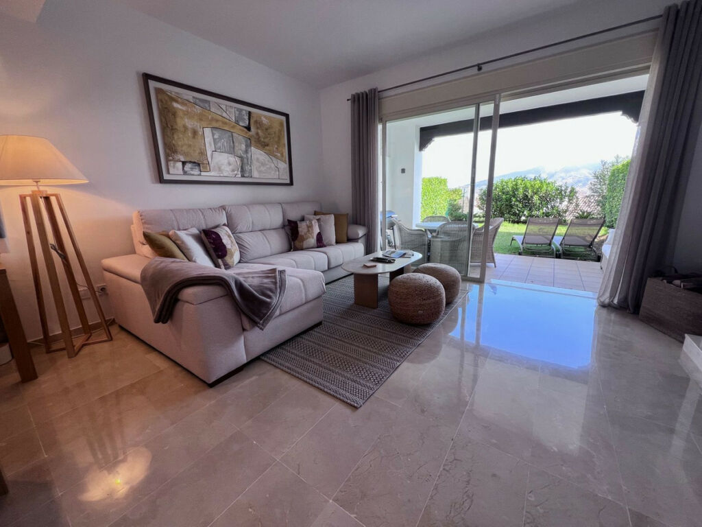 Townhouse La Cala Golf Málaga - image 3
