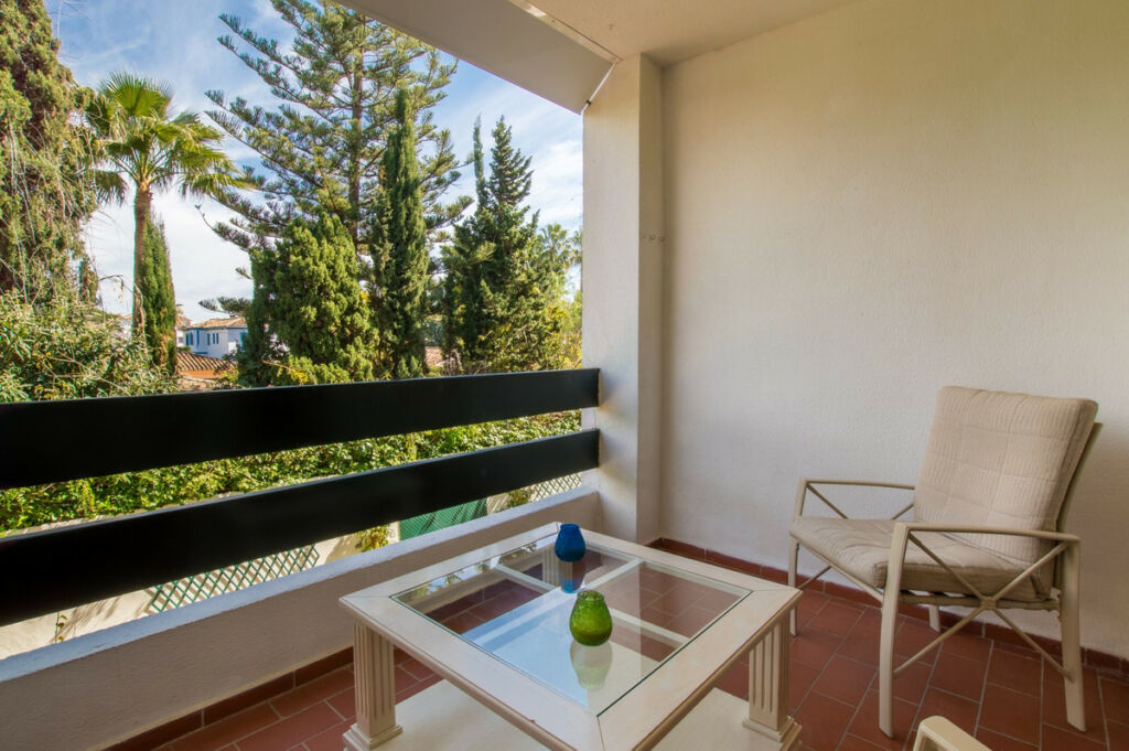 Middle Floor Apartment San Pedro de Alcántara Málaga - image 3