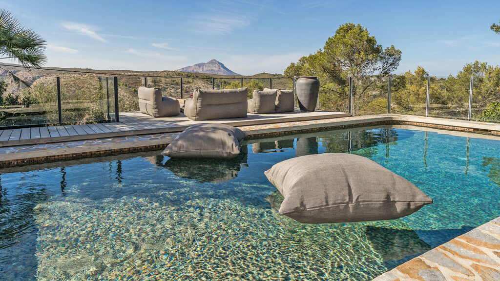 Detached Villa Javea Alicante - image 3