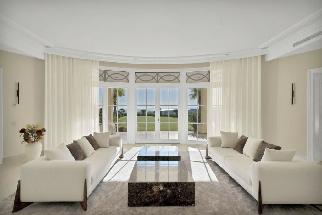 Detached Villa Benahavís Málaga - image 3