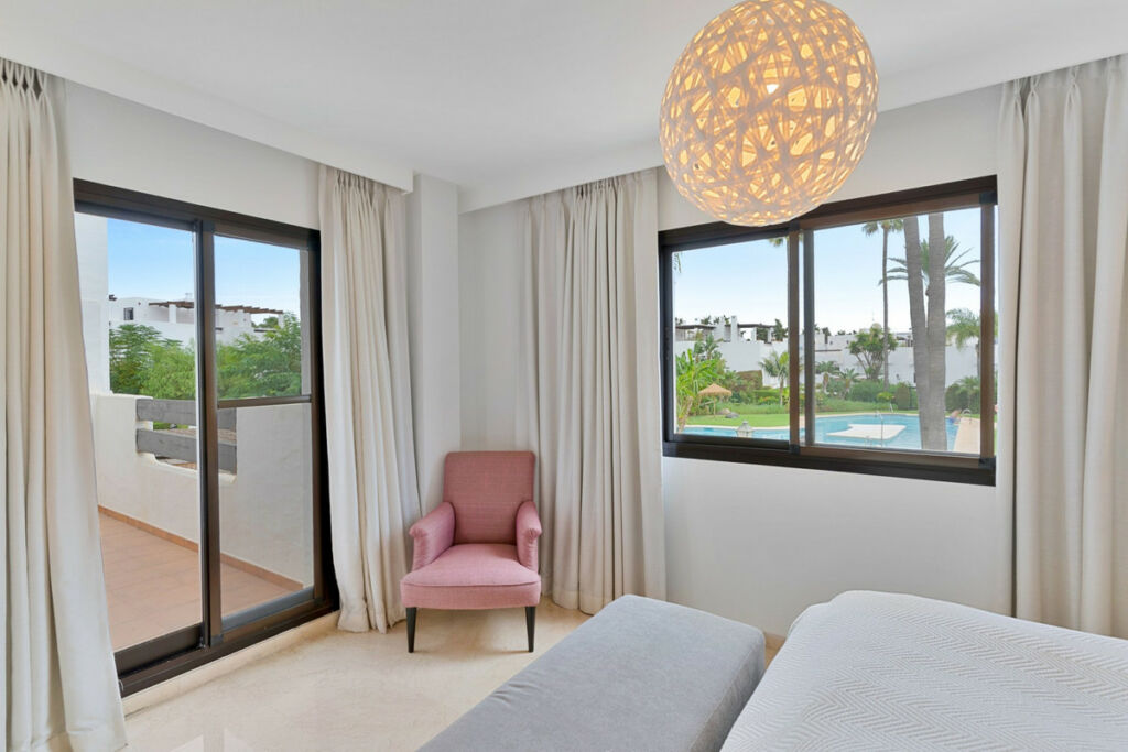 Townhouse San Pedro de Alcántara Málaga - image 3