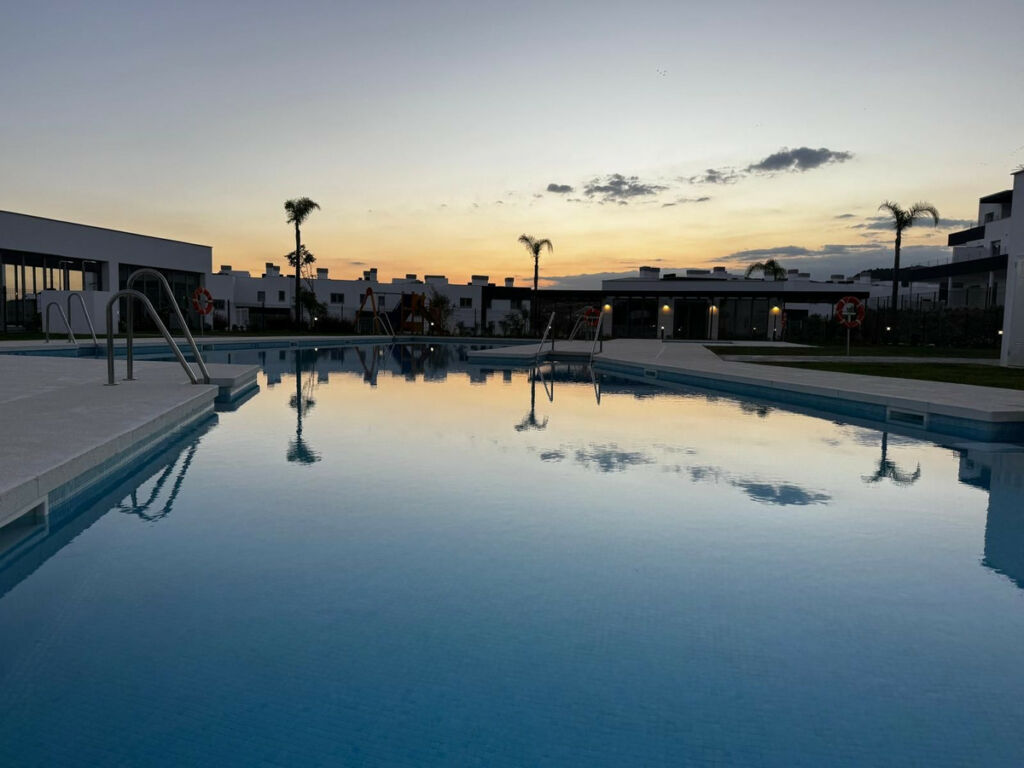 Penthouse Estepona Málaga - image 3