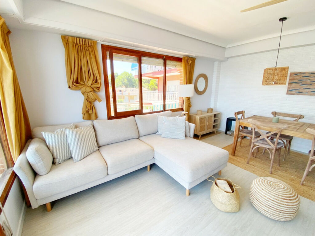 Middle Floor Apartment Denia Alicante - image 3