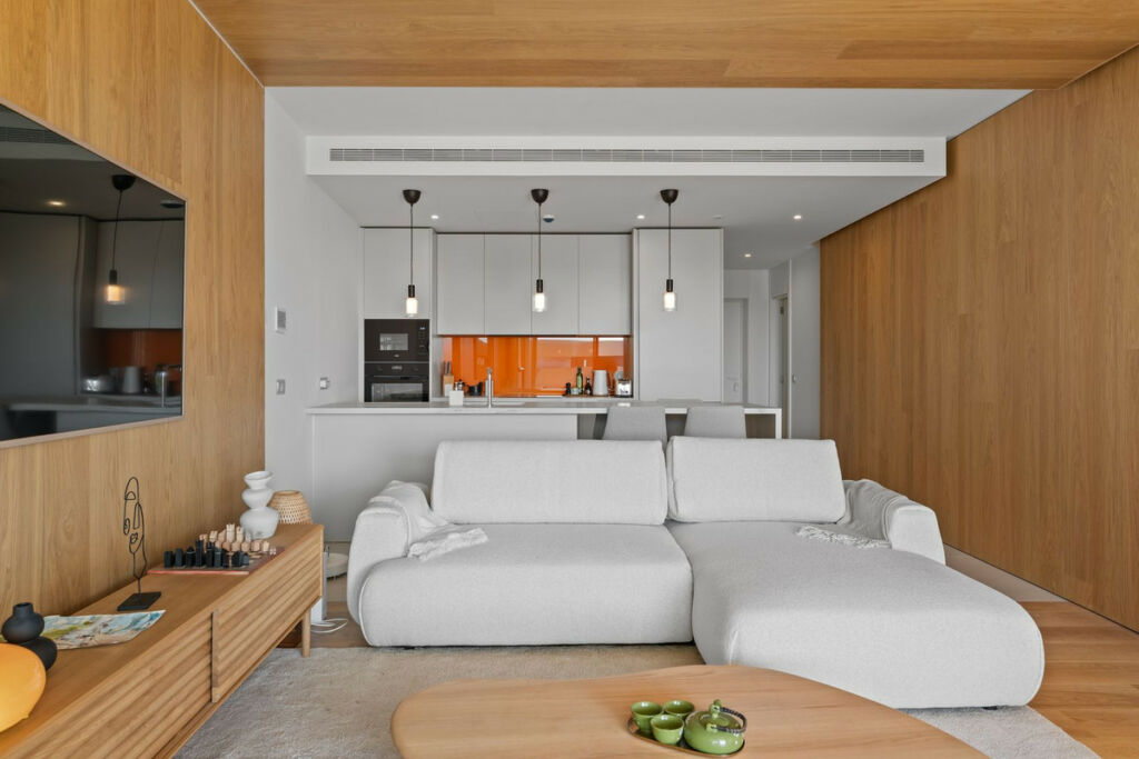 Middle Floor Apartment Higueron Málaga - image 3