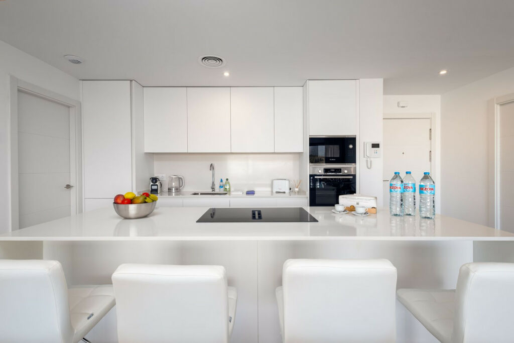 Middle Floor Apartment La Cala de Mijas Málaga - image 3