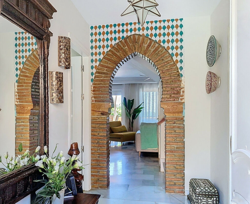 Townhouse Estepona Málaga - image 3
