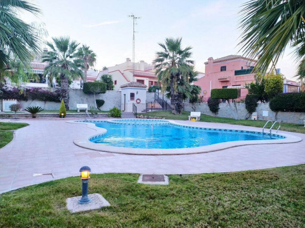 Detached Villa San Miguel de Salinas Alicante - image 3