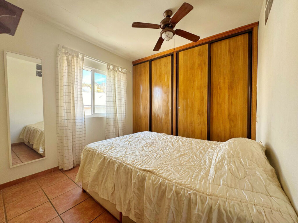 Top Floor Apartment Fuengirola Málaga - image 3