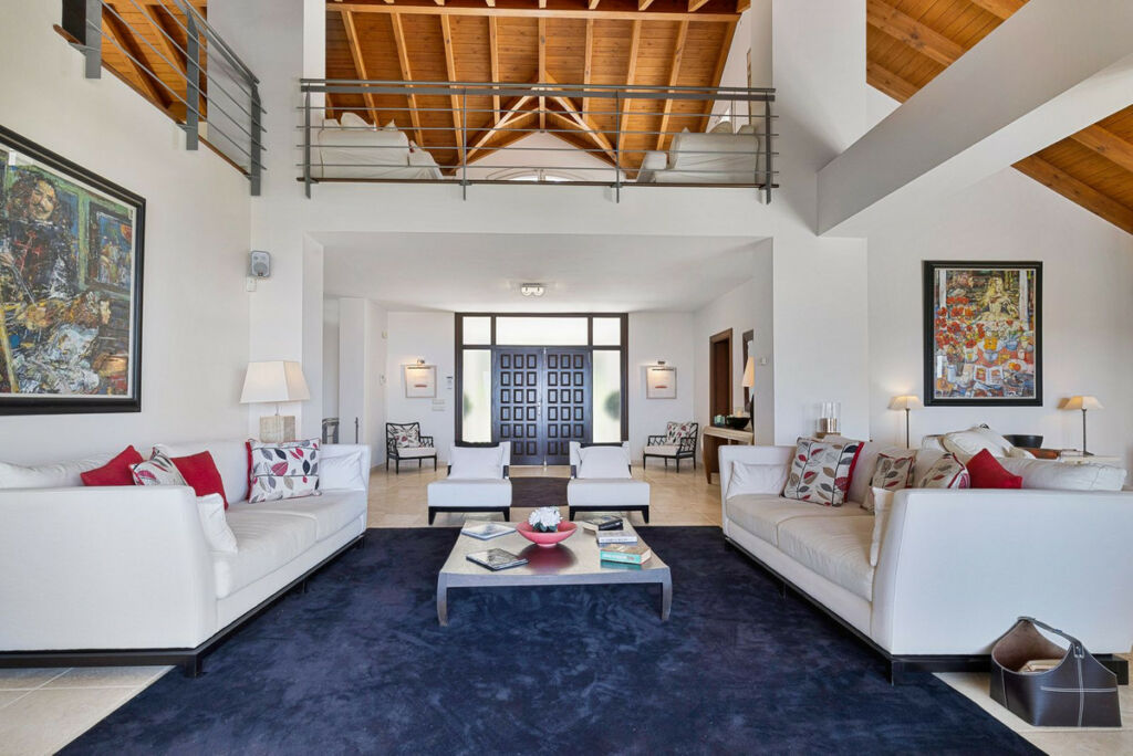 Detached Villa La Quinta Málaga - image 3