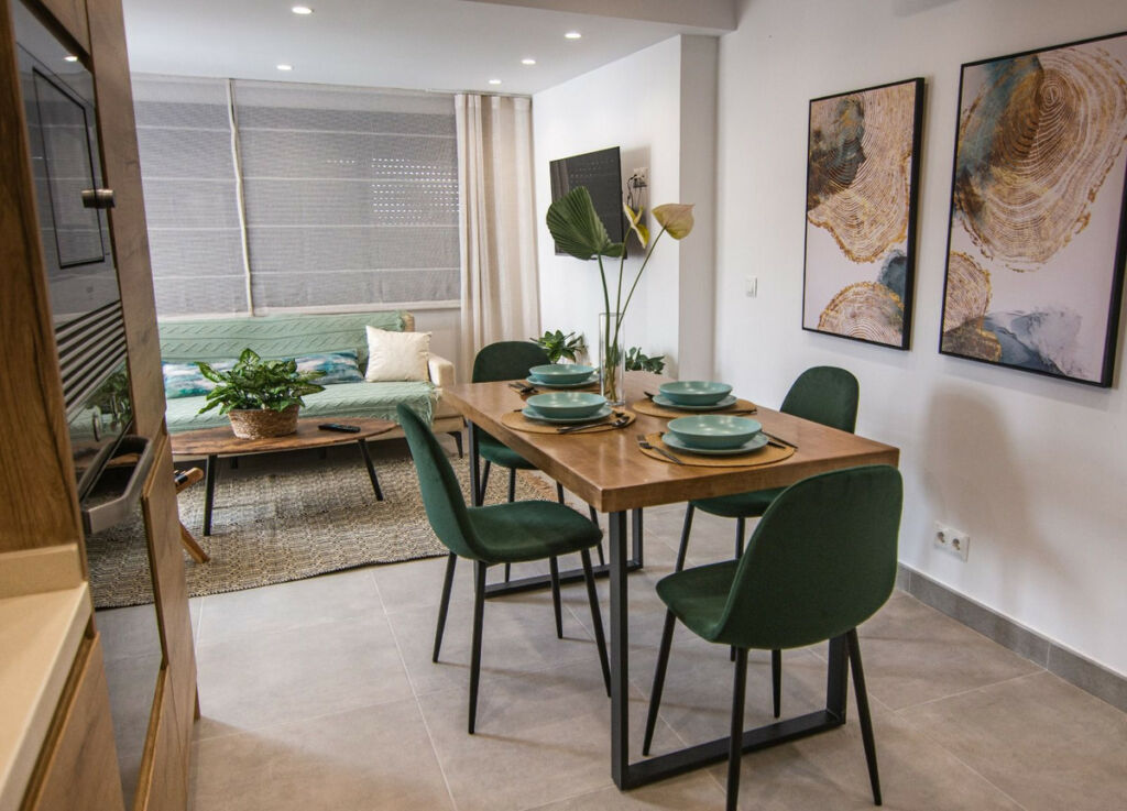 Top Floor Apartment Marbella Málaga - image 3