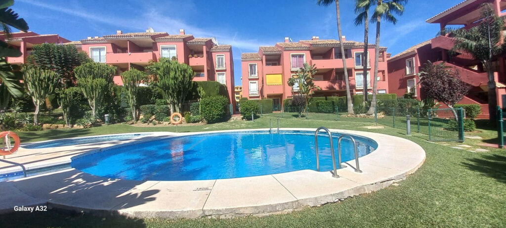 Ground Floor Apartment Riviera del Sol Málaga - image 3