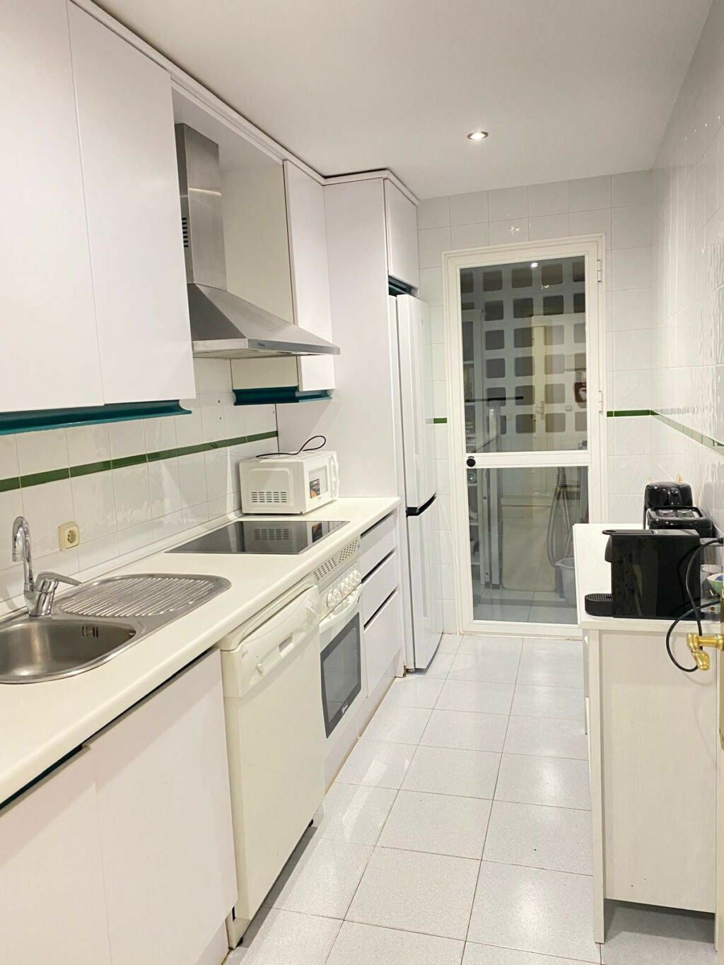 Ground Floor Apartment The Golden Mile Málaga - image 3