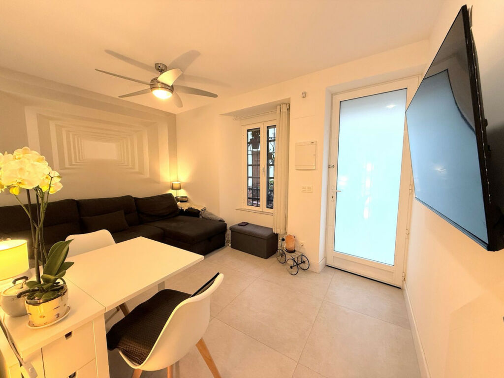 Ground Floor Apartment Estepona Málaga - image 3