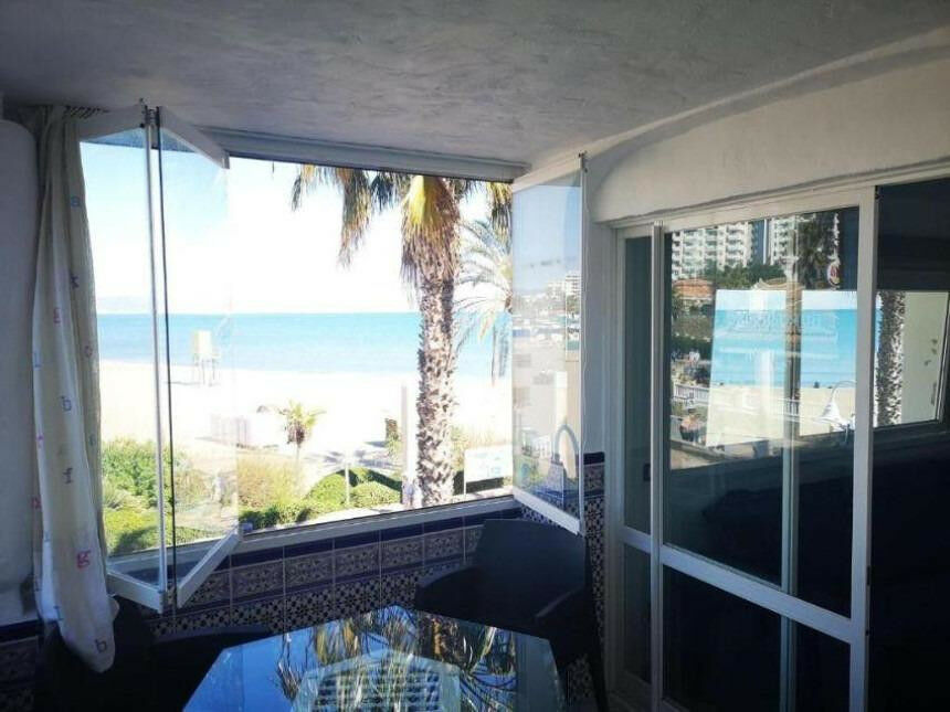 Middle Floor Apartment Benalmadena Málaga - image 3