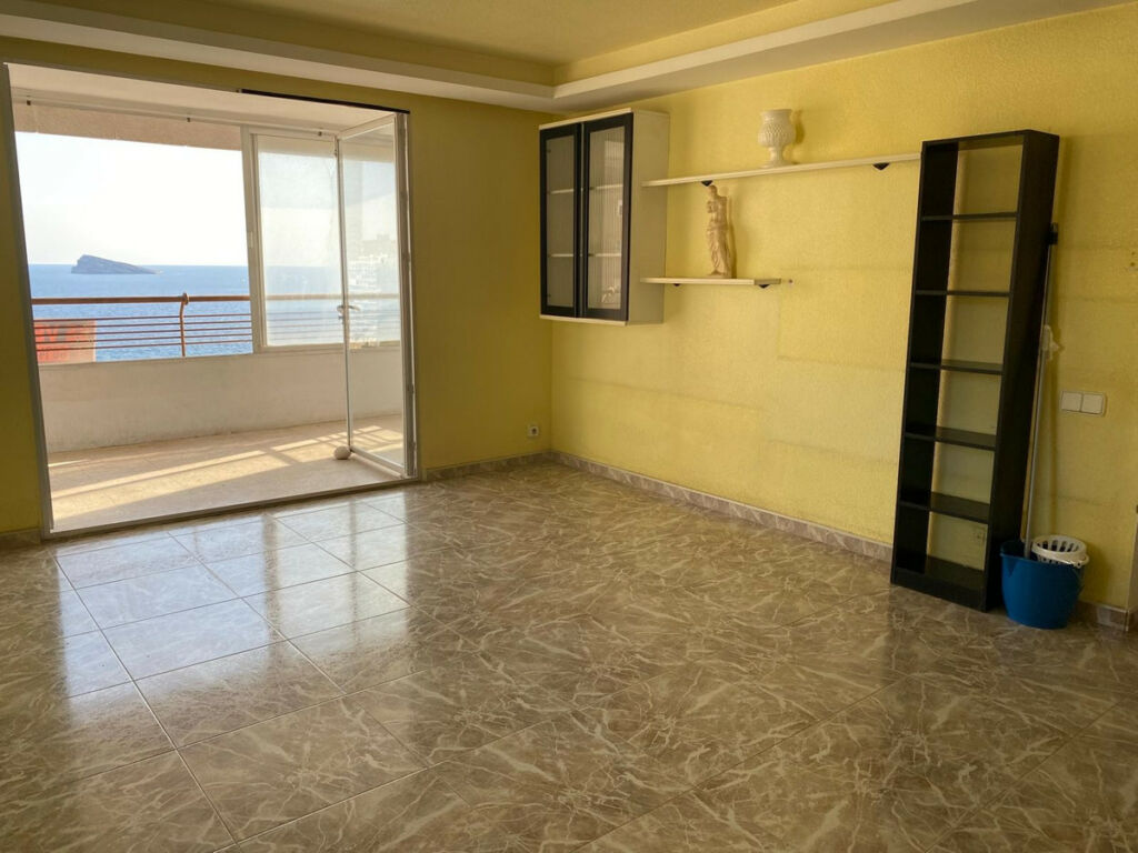 Middle Floor Apartment Benidorm Alicante - image 3