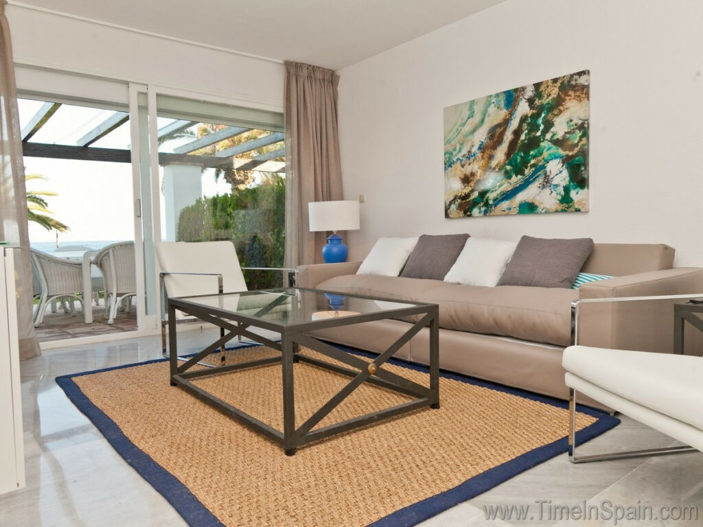 Townhouse Estepona Málaga - image 3