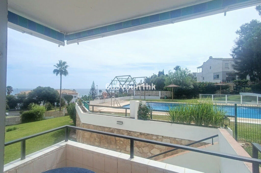 Ground Floor Apartment La Cala de Mijas Málaga - image 3