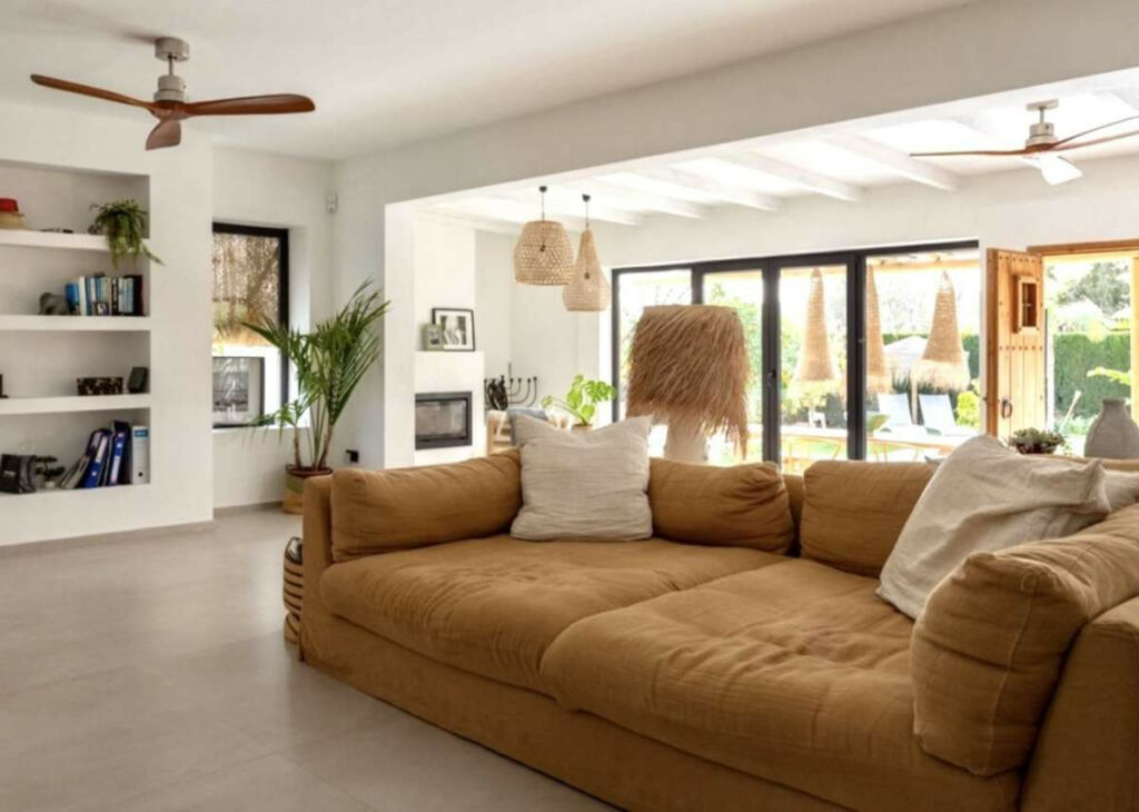Detached Villa Javea Alicante - image 3