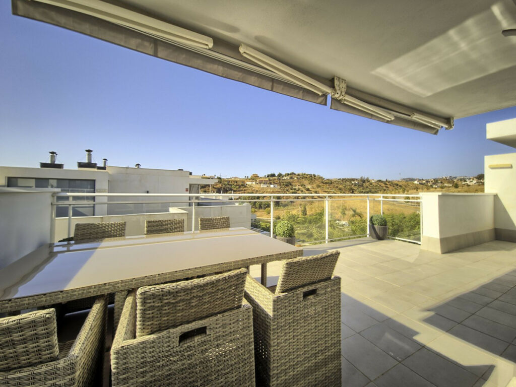 Middle Floor Apartment La Cala de Mijas Málaga - image 3