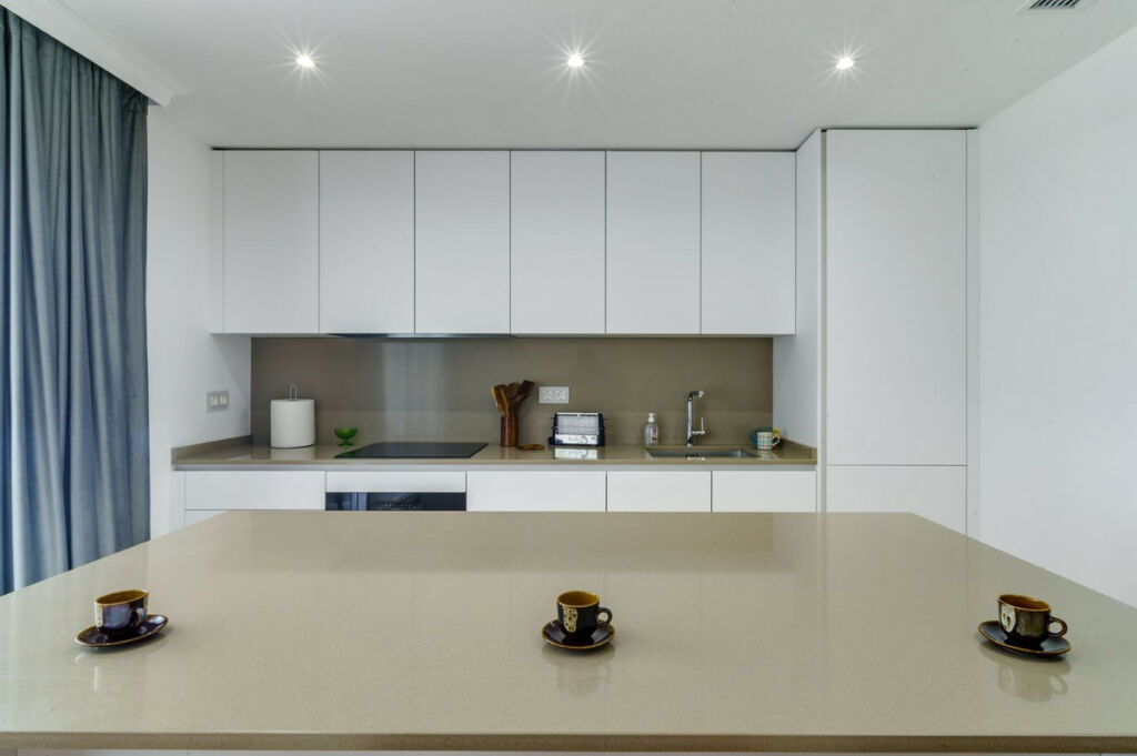 Ground Floor Apartment Estepona Málaga - image 3