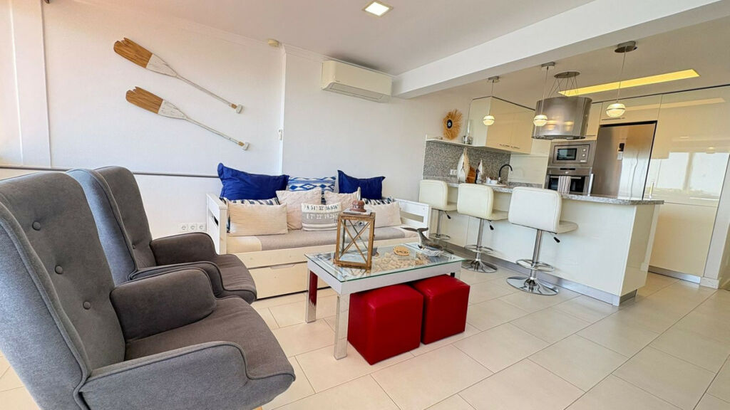 Middle Floor Apartment Marbella Málaga - image 3