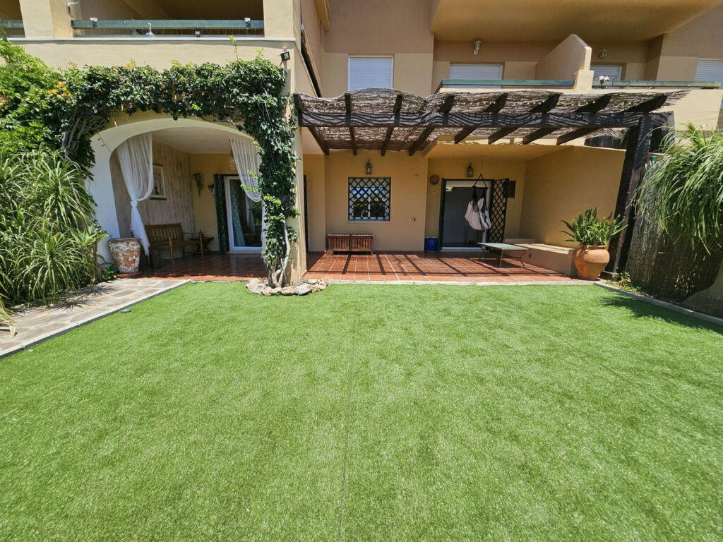 Ground Floor Apartment Selwo Málaga - image 3