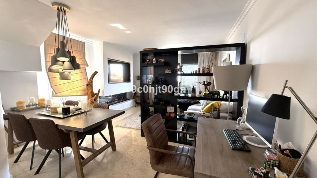 Penthouse Duplex Elviria Málaga - image 3