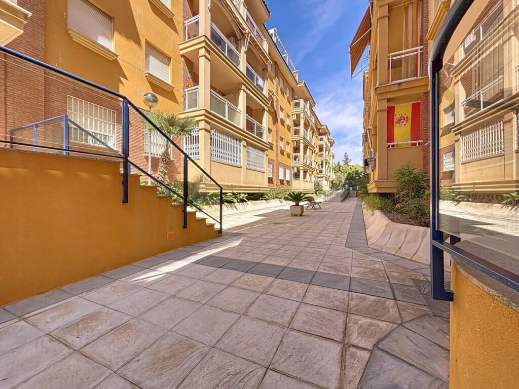 Middle Floor Apartment Torrox Málaga - image 3