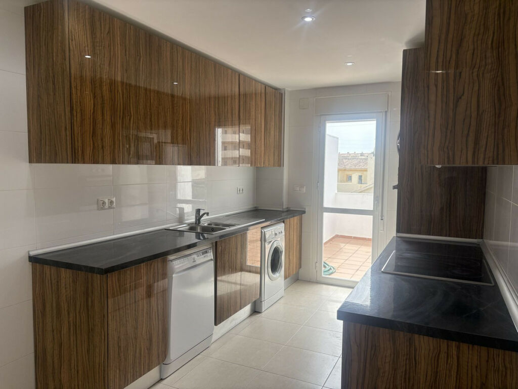 Middle Floor Apartment Riviera del Sol Málaga - image 3