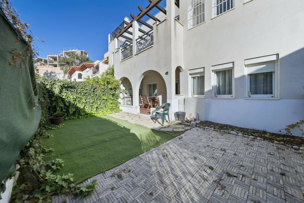 Ground Floor Apartment Benalmadena Pueblo Málaga - image 3
