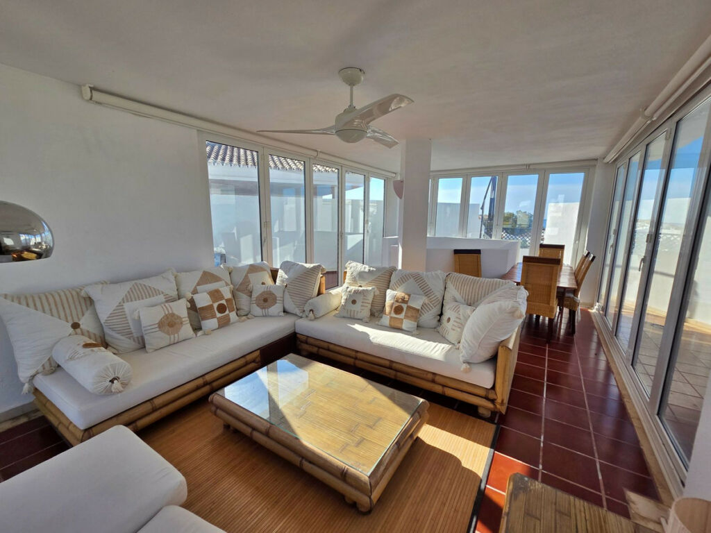Penthouse Duplex Puerto Banús Málaga - image 3