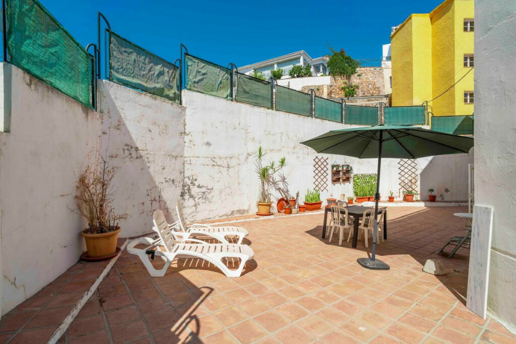 Middle Floor Apartment Fuengirola Málaga - image 4