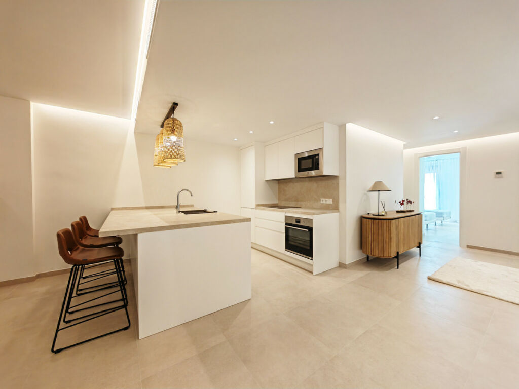 Ground Floor Apartment Nueva Andalucía Málaga - image 3