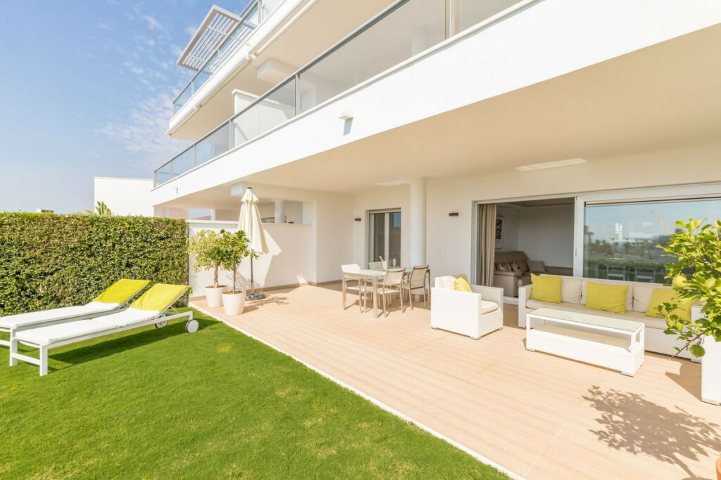 Ground Floor Apartment Los Arqueros Málaga - image 3