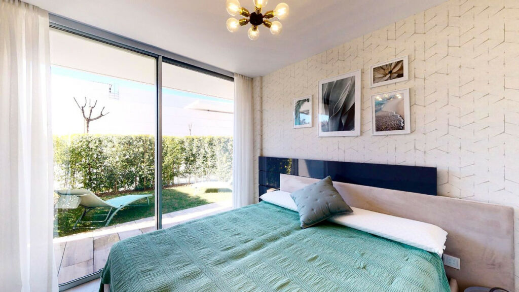 Ground Floor Apartment Estepona Málaga - image 3