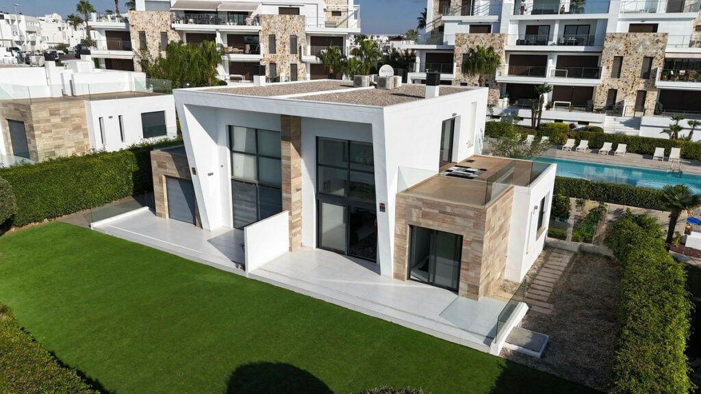 Detached Villa Los Dolses Alicante - image 3