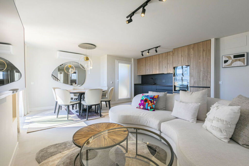 Penthouse Duplex Nueva Andalucía Málaga - image 3