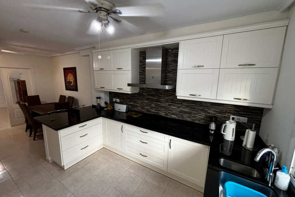 Semi-Detached House Dona Pepa Alicante - image 3