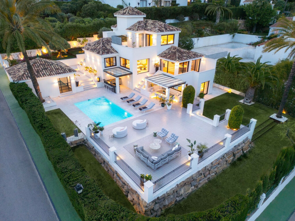 Detached Villa Nueva Andalucía Málaga - zdjęcie 3