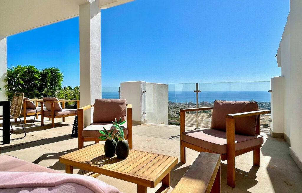 Penthouse Duplex Benalmadena Málaga - image 3