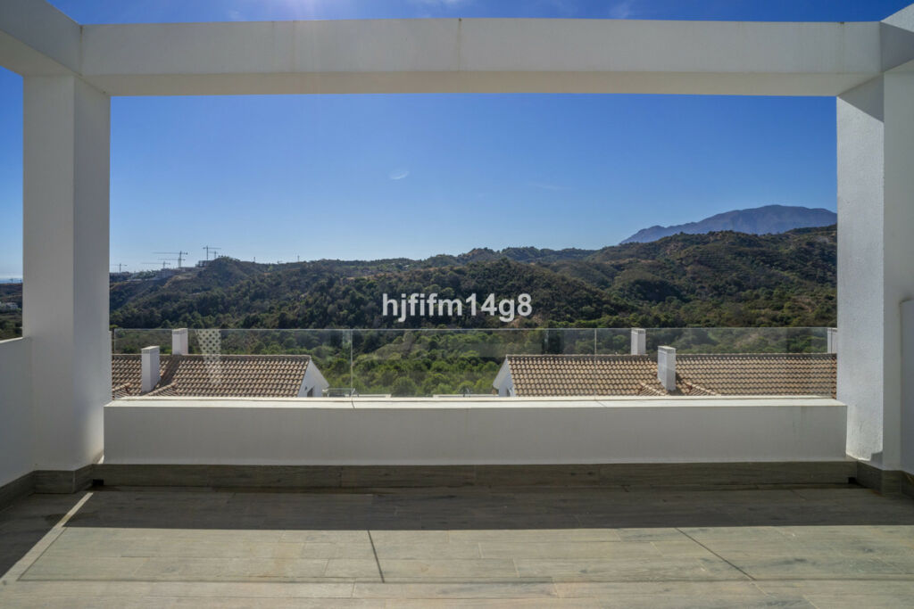 Penthouse Duplex Estepona Málaga - image 3