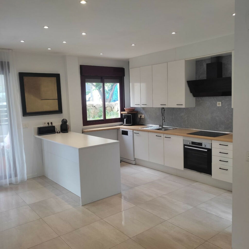 Detached Villa Selwo Málaga - image 3