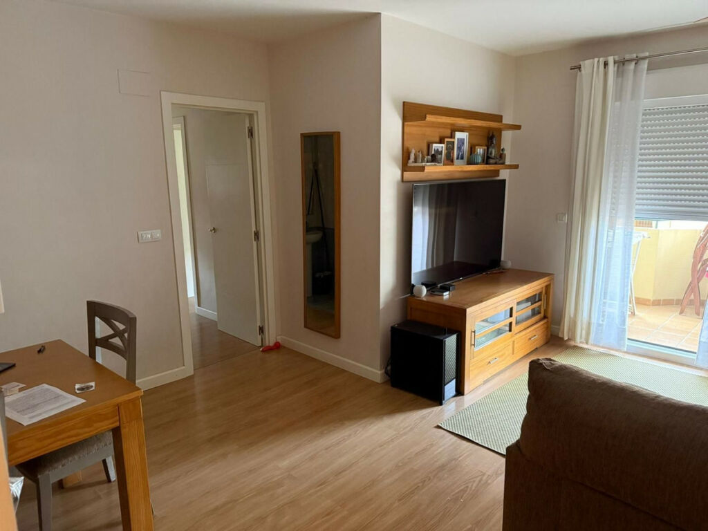 Middle Floor Apartment Marbella Málaga - image 3