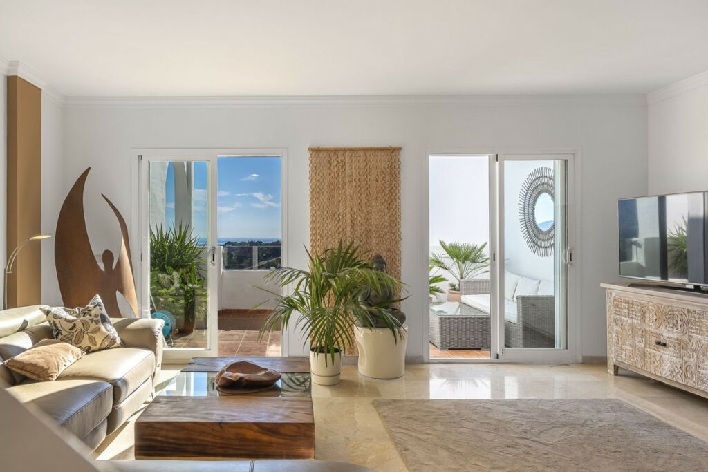 Middle Floor Apartment La Mairena Málaga - zdjęcie 3